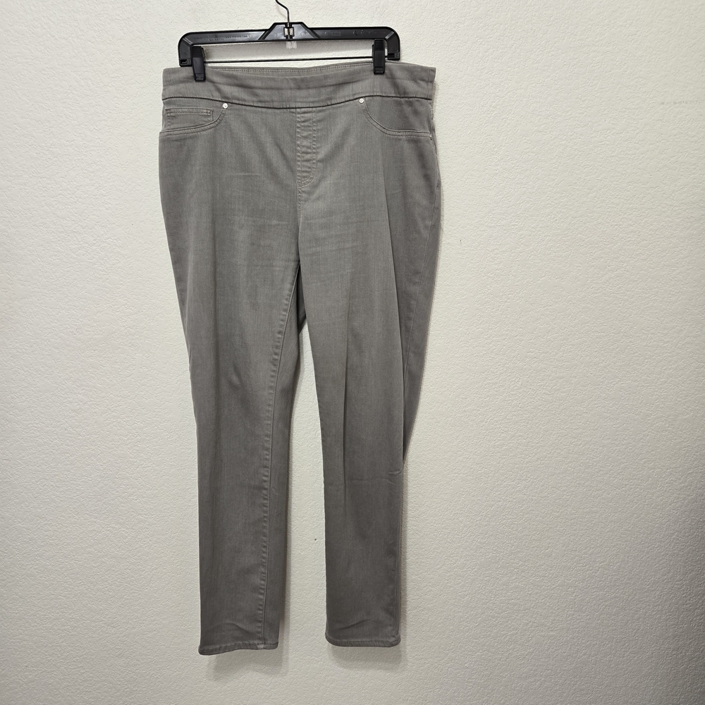 Chicos Drab Olive Pull-On Jegging Size 12